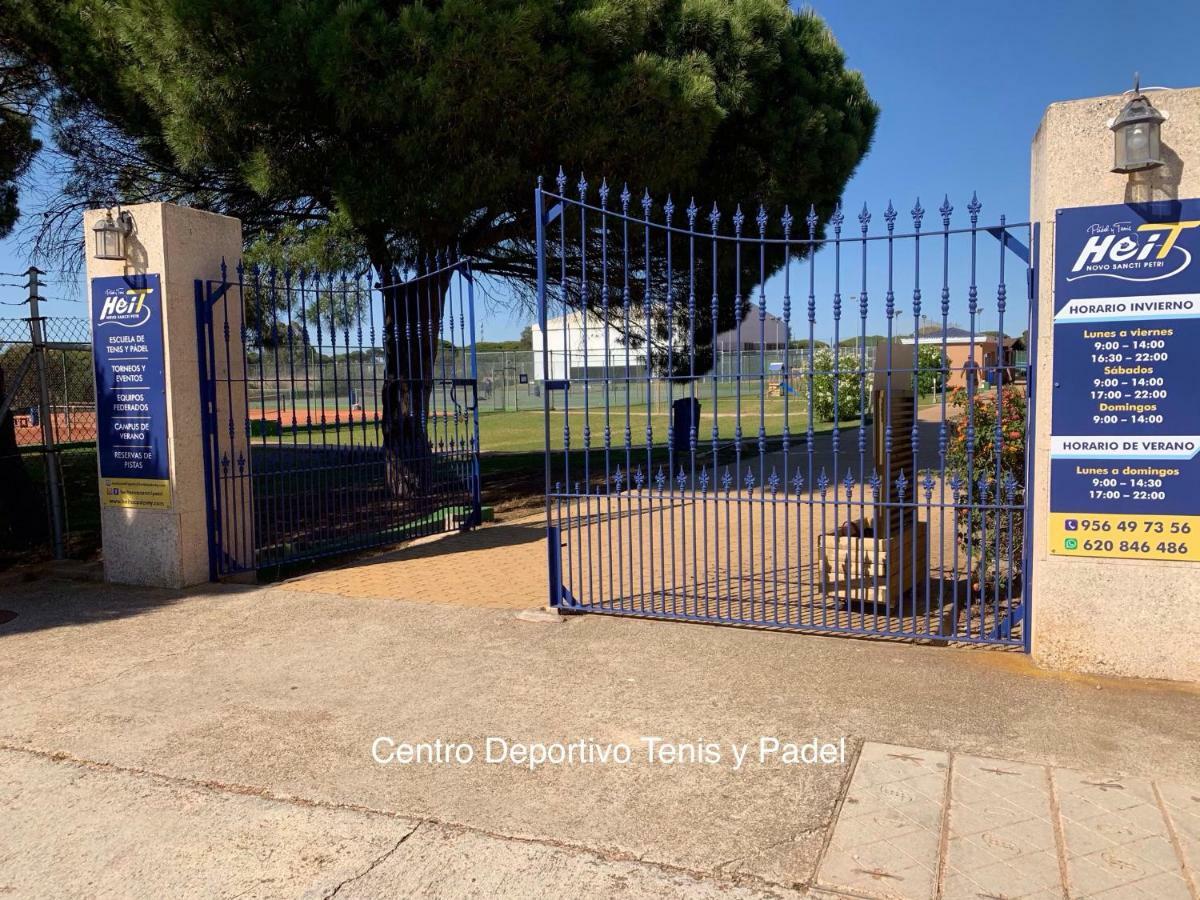 Villa Adosado Residencial el Trébol Urbanización Novo Sancti Petri Chiclana de la Frontera Exterior foto