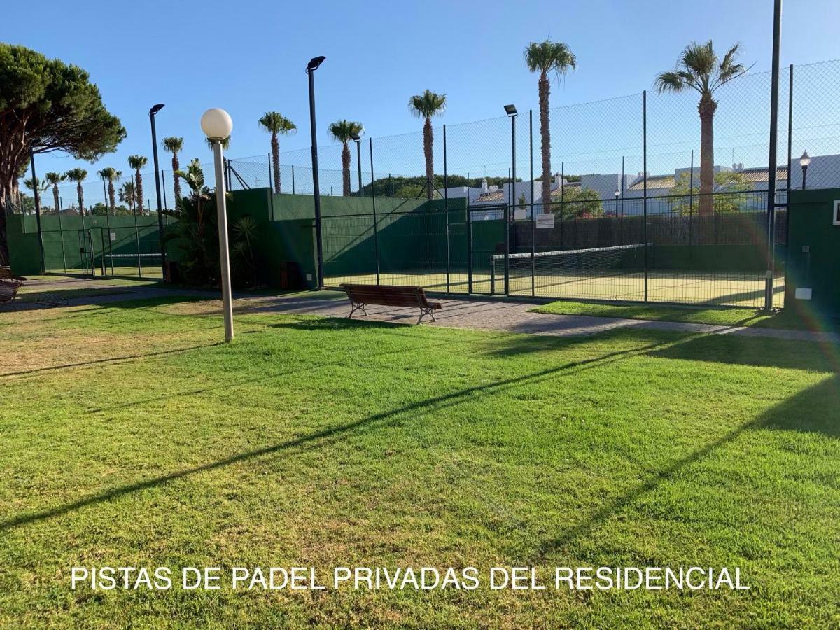 Villa Adosado Residencial el Trébol Urbanización Novo Sancti Petri Chiclana de la Frontera Exterior foto